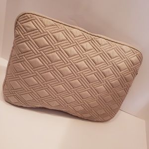 Tumi Bags - Tumi tan quilted computer case Tumi Bags - Tumi tan quilted computer case